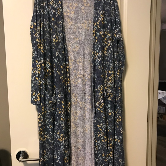 Lularoe Sarah, L - Picture 1 of 9